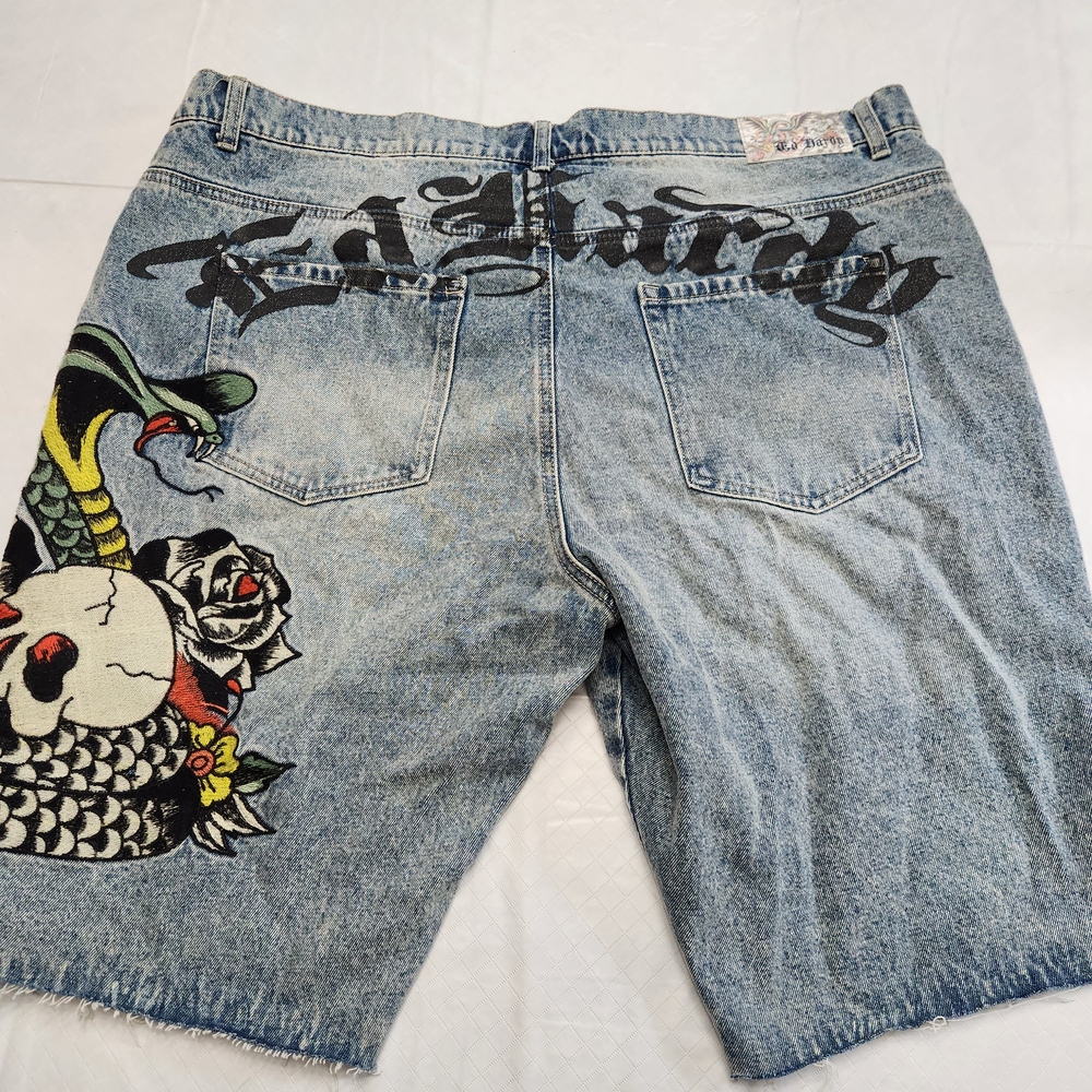 Ed Hardy Men's Graphic Jean Shorts Size 42 King Cobra Skull Raw Hem - Light Blue